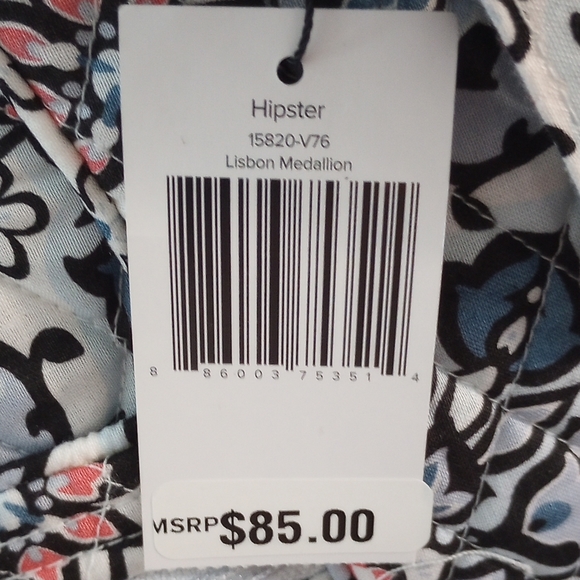 Beautiful NWT Vera Bradley crossbody bag! - Picture 1 of 8